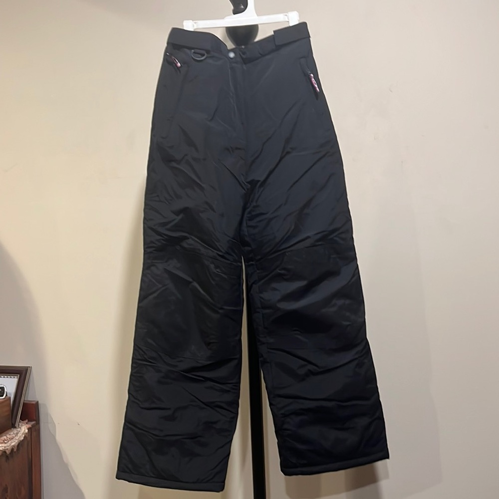 Kids 14-16 xxl snow pants with tags